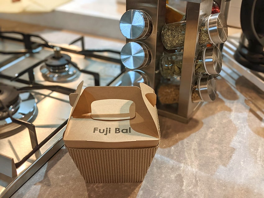 「Fuji Bal」のテイクアウト容器